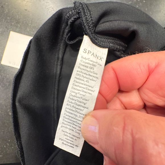 Spanx SuperSmooth Perfect Fit Ponte Flare Pant (M) - Picture 10 of 11